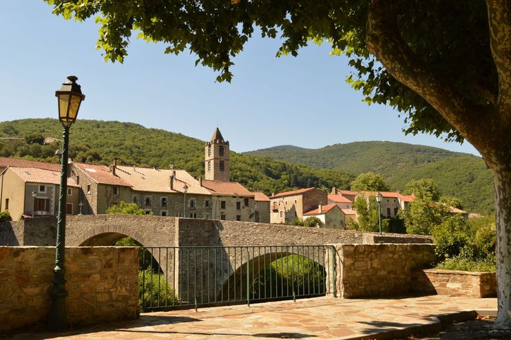 View of the village of Riols and the Jaur valley